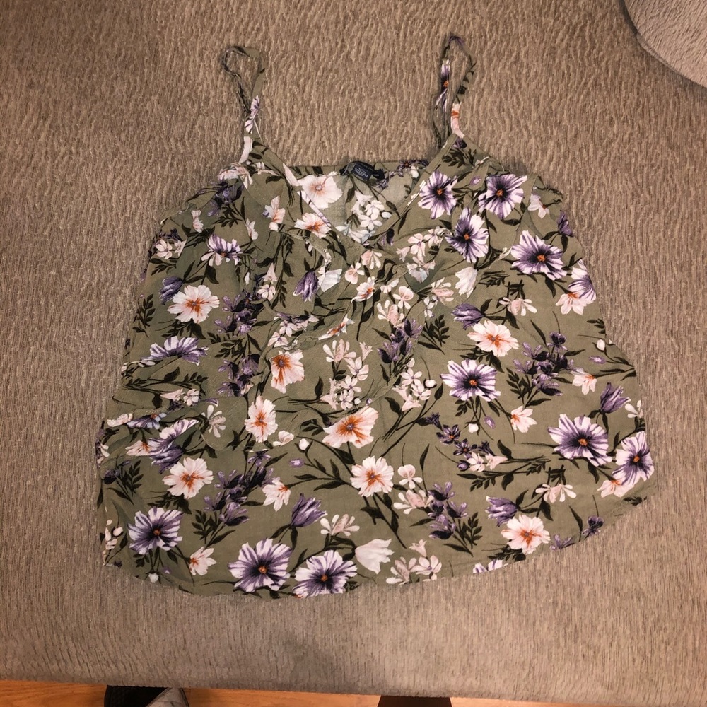 Sleeveless blouse